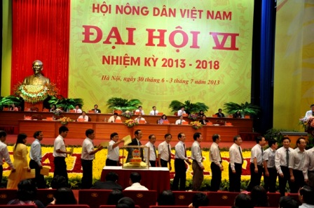 Asociación de agricultores de Vietnam presenta nuevo comité directivo